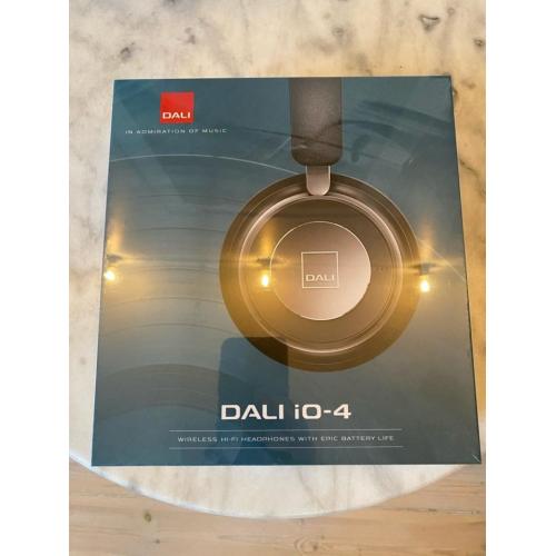 Dali IO-4 trådlösa hörlurar